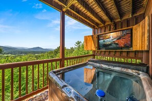 Outdoor spa tub - 1 Awesome View - Secluded Cabin In Pigeon Forge (PIGEON FORGE)