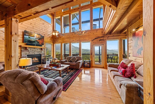 Smart TV, fireplace, video games, DVD player - 1 Awesome View - Secluded Cabin In Pigeon Forge (PIGEON FORGE)