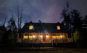 Exterior - 3 Crazy Cubs-Close to Pigeon Forge and Dollywood (SEVIERVILLE)