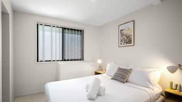 1 bedroom, desk, iron/ironing board, free WiFi