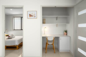 1 chambre, bureau, fer et planche à repasser, Wi-Fi gratuit