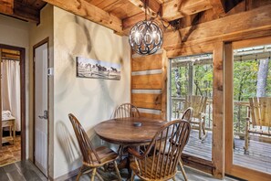 Dining - Authentic Log Cabin close to Pigeon Forge*Fire Pit*Hot Tub (PIGEON FORGE)