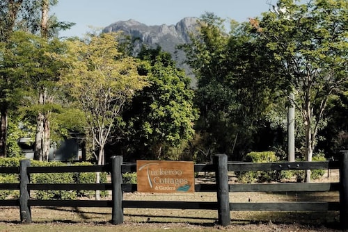 Tuckeroo House and Gardens