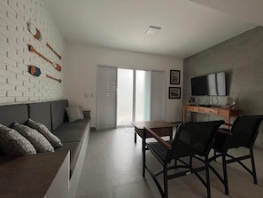 Living area - Chalé 5 (Ubatuba)