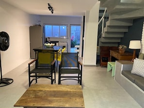 Interior - Chalé 5 (Ubatuba)
