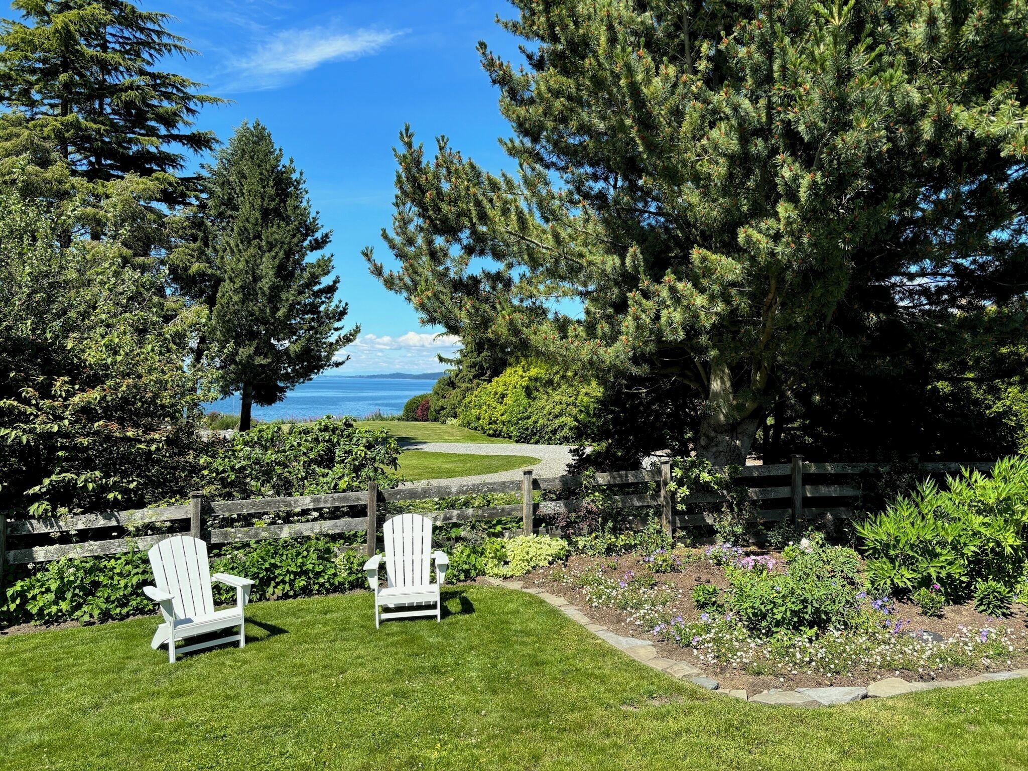 Lovely, peaceful & private garden home with Samish Bay views.  Fall dates open!