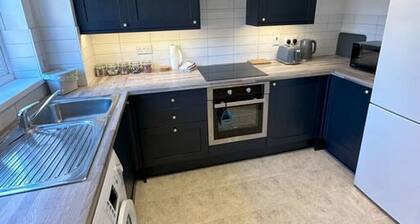 Newly refurbished 2 bed- Didcot