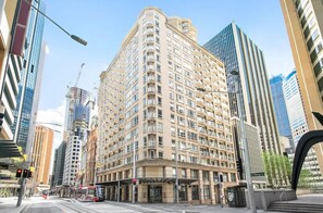 Exterior - Stylish Studio Apartment In Sydney CBD + Gym (Sydney)