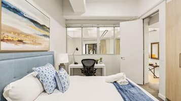 2 bedrooms, desk, iron/ironing board, WiFi