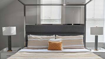 4 bedrooms, iron/ironing board, travel crib, free WiFi