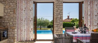 Gorgeous home in Umag
