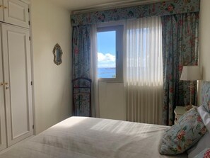 2 bedrooms, iron/ironing board, travel crib, free WiFi