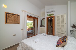 3 chambres, fer et planche à repasser, Wi-Fi gratuit, draps fournis