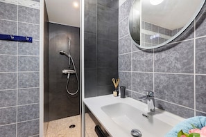 Dusche, Haartrockner