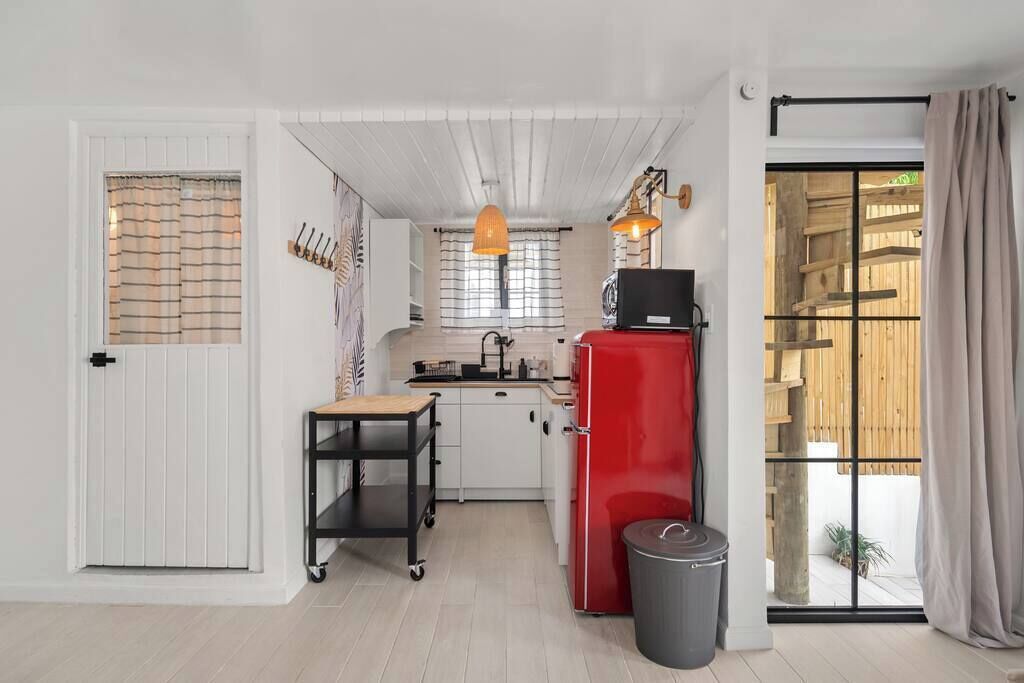 冰箱、微波炉、炉灶、洗碗机