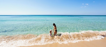 Villa 'A Punta Prosciutto' with Sea View, Wi-Fi and Air Conditioning