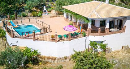 Chalet "El Mirador Del Abuelo" avec piscine privée, 2 terrasses et Wi-Fi