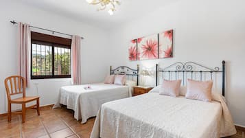 3 Schlafzimmer, Bügeleisen/Bügelbrett, kostenloses WLAN, Bettwäsche