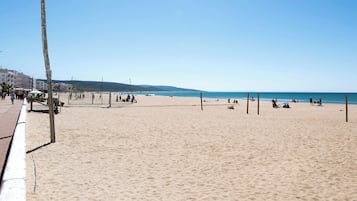 Una playa cerca