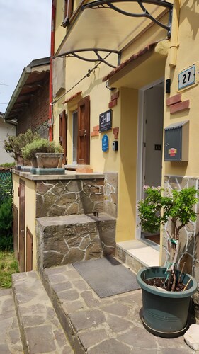 Maison de vacances 'Gnazzano Home' avec vue sur les montagnes, Wi-Fi et climatisation