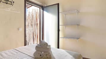 1 habitación y ropa de cama