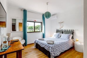 5 chambres, Wi-Fi gratuit, draps fournis