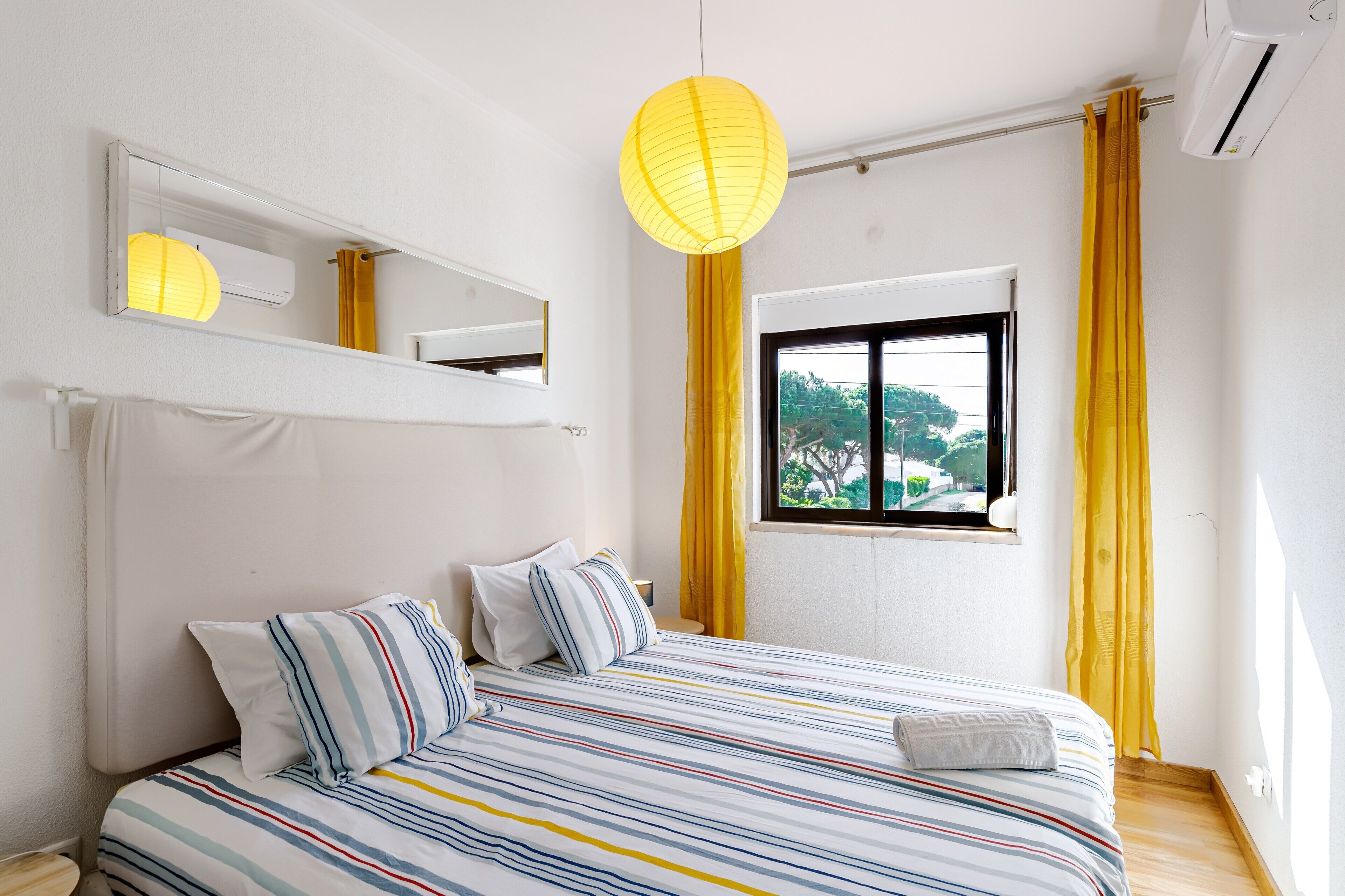 5 camere, Wi-Fi gratuito, lenzuola