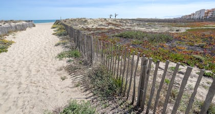 Villa 'Maison 4 Chambres Fb112' with Private Terrace, Wi-Fi and Air Conditioning