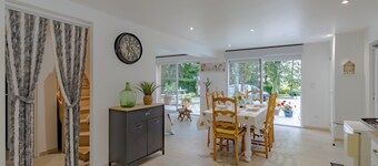 La Villa du Mas des Chênes con piscina: el arte de vivir en el Périgord