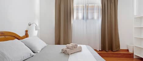 1 makuuhuone, silitysrauta/-lauta, ilmainen Wi-Fi, vuodevaatteet