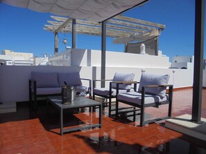 Terrace/patio - Villa 'Casa Mar-a-vila' with Private Terrace, Wi-Fi and Air Conditioning (Olhão)