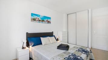 1 chambre, fer et planche à repasser, Wi-Fi gratuit, draps fournis