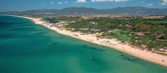 Holiday Home 'Casa Vale' with Private Garden and Wi-Fi