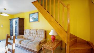 Televisión, mesa de ping pong