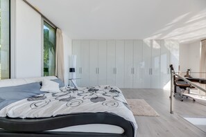 3 bedrooms, free WiFi, bed sheets - Villa 'Maria' Benahavis with Private Pool, Wi-Fi and Air Conditioning (Benahavis)