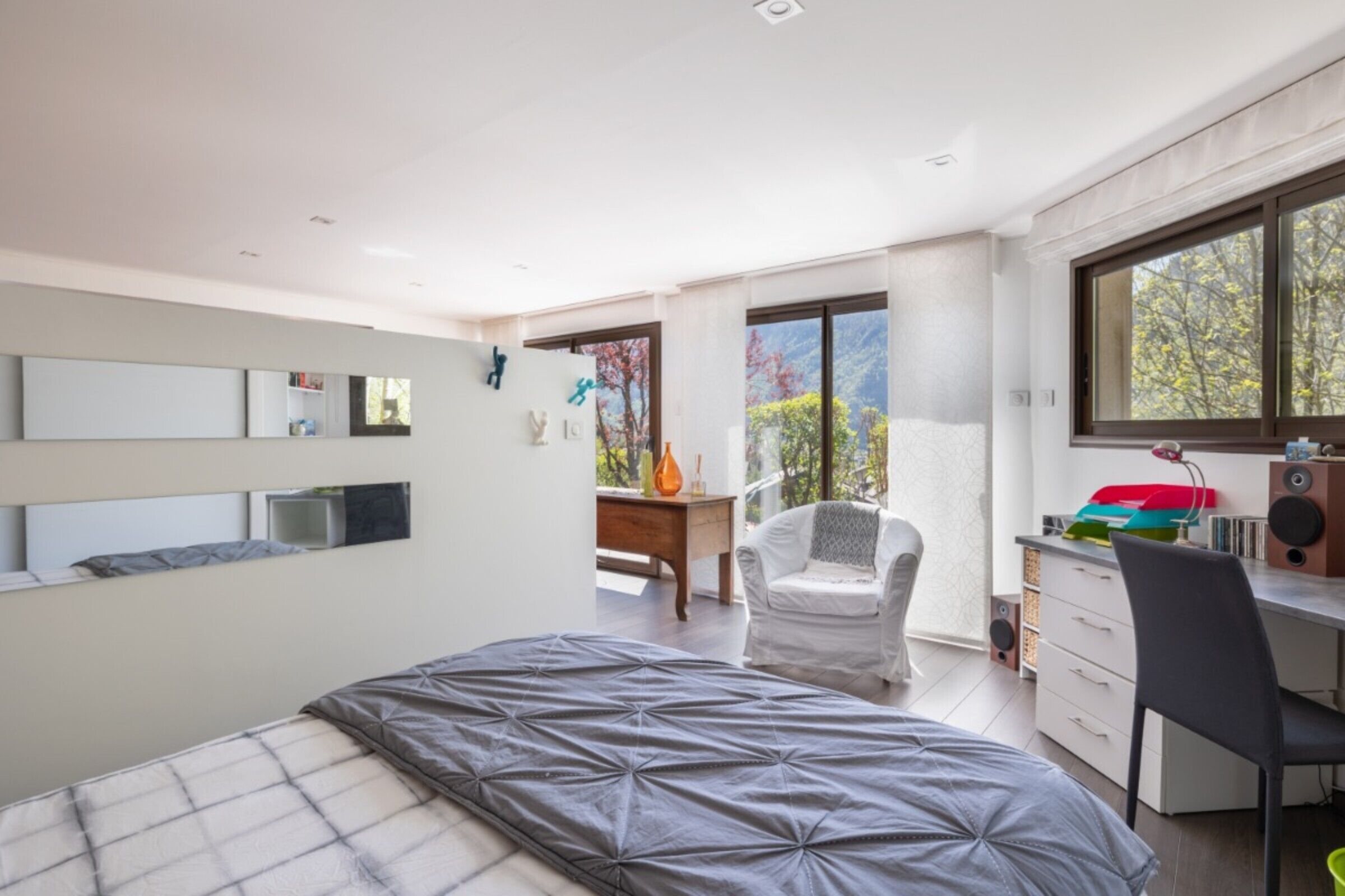 1 slaapkamer, een strijkplank/strijkijzer, gratis wifi, beddengoed