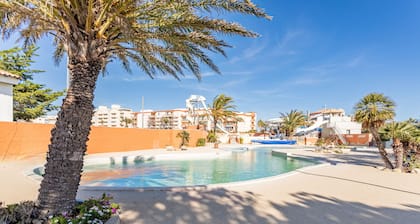 Mobile Home 'Soleia 2023 Mar Estan 4x' with Private Terrace and Air Conditioning