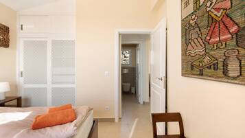 1 sovrum, strykjärn/strykbräda, gratis wi-fi och sängkläder