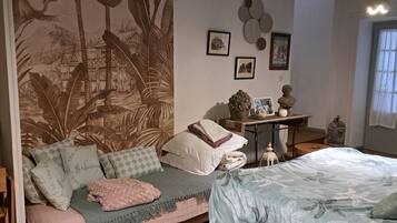 3 chambres, fer et planche à repasser, Wi-Fi gratuit, draps fournis