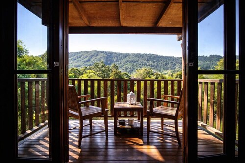 Golden Wattle Luxury Cottage & Highland Cows