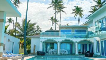 6 bedrooms, in-room safe, individually furnished, laptop workspace