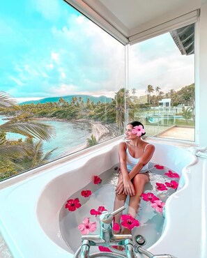 Family Villa, 6 Bedrooms | In-room safe, individually furnished, laptop workspace