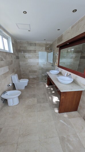 In-room safe, individually furnished, laptop workspace - Peninsula Esmeralda Luxury Hotel & Villas (Puerto Plata)