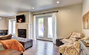 Smart TV, fireplace, books