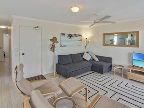 TV - Mainsail Apt 8 - Heart of Mooloolaba (Mooloolaba)
