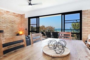 Dining - Illawong Unit 7 - Enjoy ocean breezes and views! (Mooloolaba)