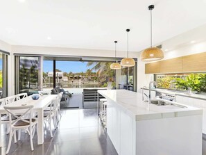Interior - Adelong- Waterfront Home Bordering Mooloolaba (Buddina)