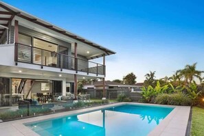 Pool - Adelong- Waterfront Home Bordering Mooloolaba (Buddina)
