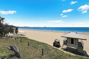 Property grounds - Illawong Unit 9 - Ultimate Beachfront Location! (Mooloolaba)
