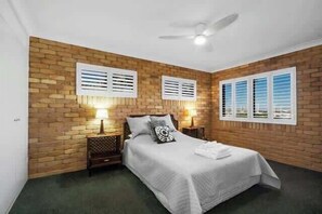 2 bedrooms, bed sheets